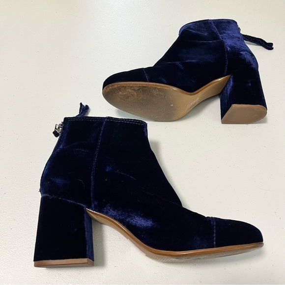 Madewell The Jillian Boot Velvet Heeled Booties Midnight Blue 6.5 - Picture 2 of 7